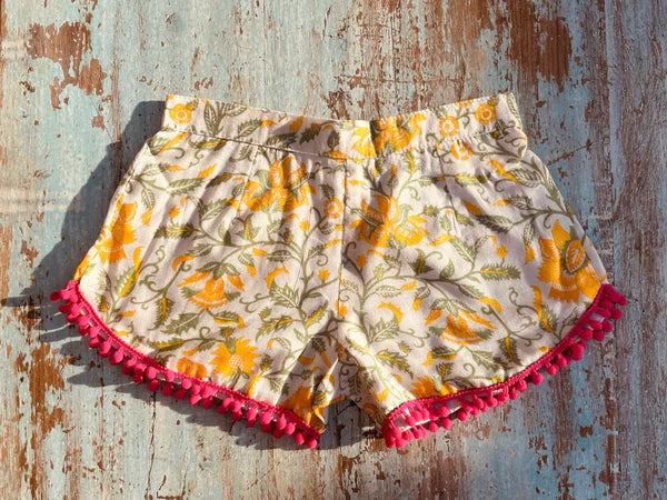 COASTIE SHORTS - Yellow Flower Pink Trim