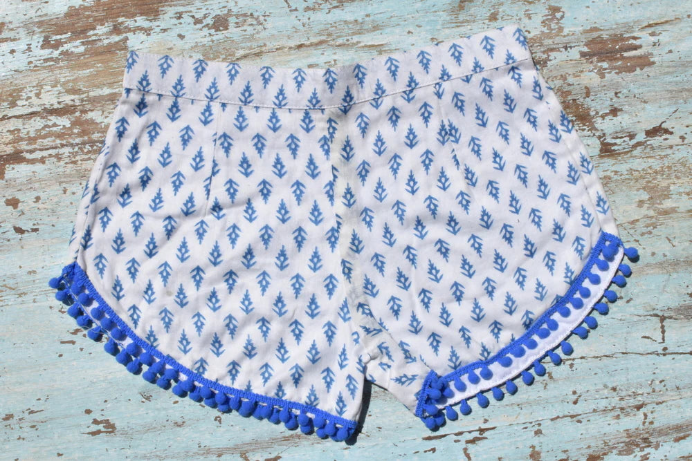 COASTIE SHORTS - White Blue Flower 4 Blue Trim