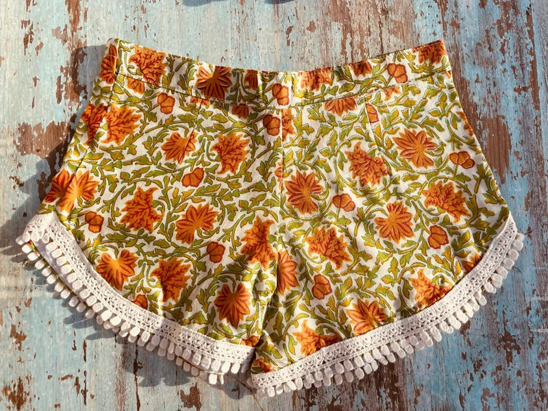 COASTIE SHORTS - Green Autumn Creeper