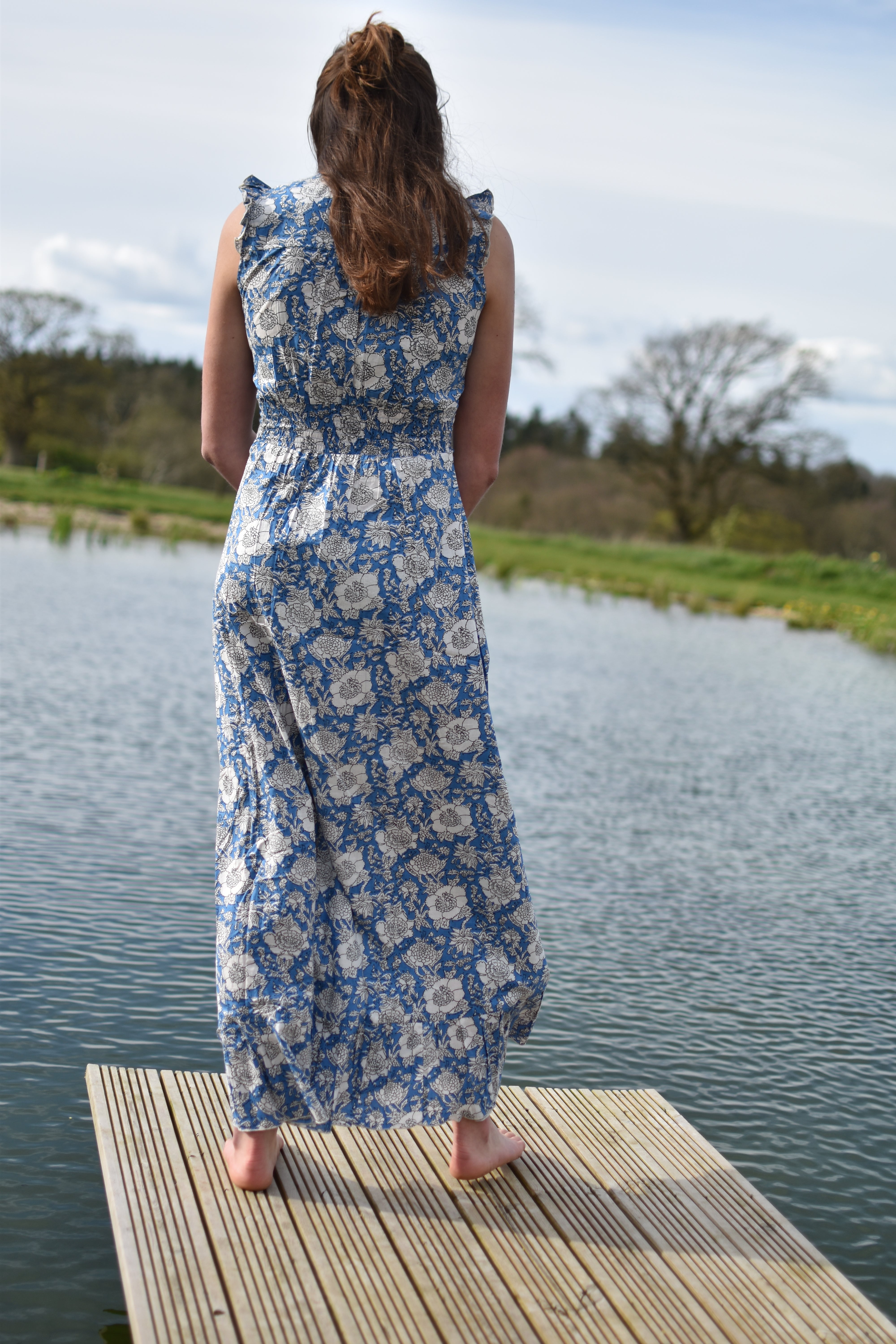 Sleeveless Maxi Dress - Blue and white