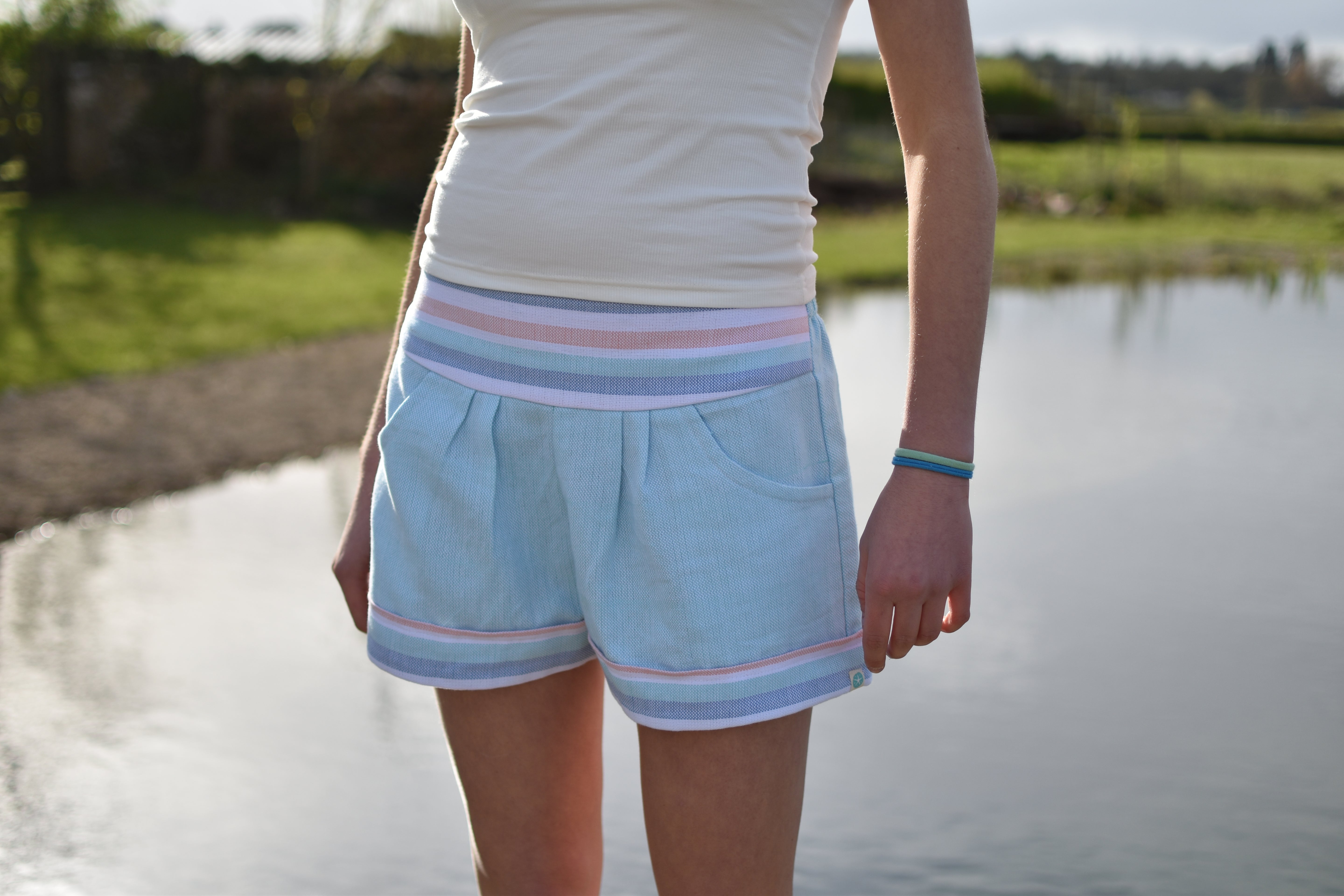 KIKOY FLAT FRONT SHORTS - Pale blue triple stripe