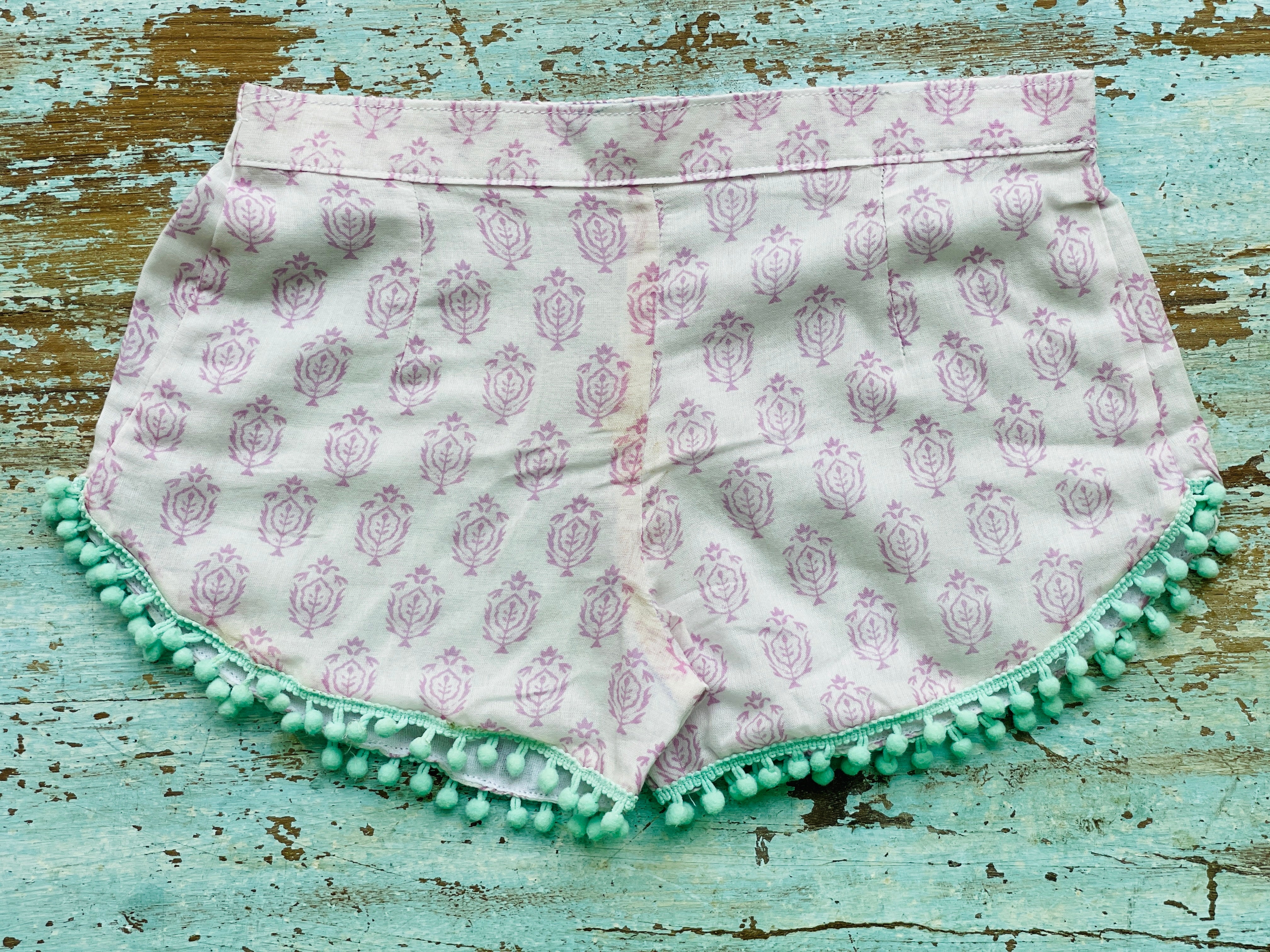 COASTIE SHORTS - Lilac Leaf Turquoise Bobble