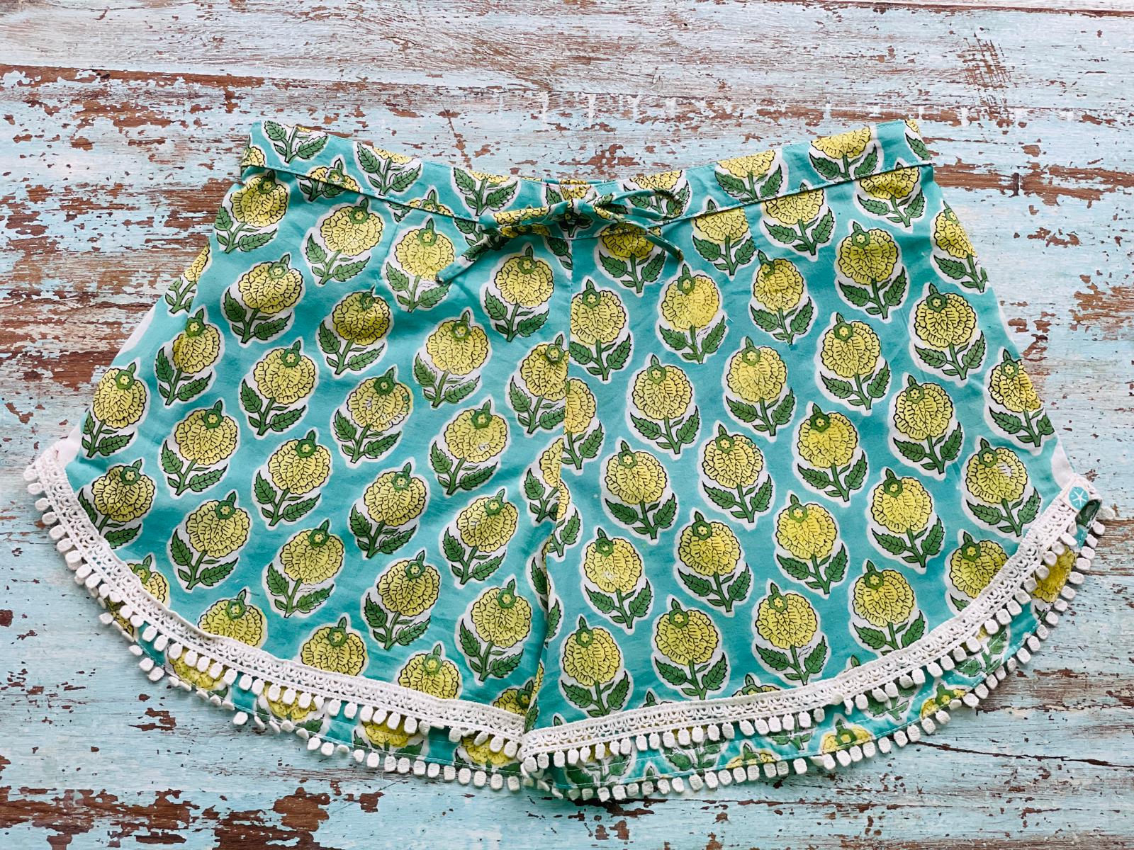 COASTIE SHORTS - Turquoise Green Flower White Lace