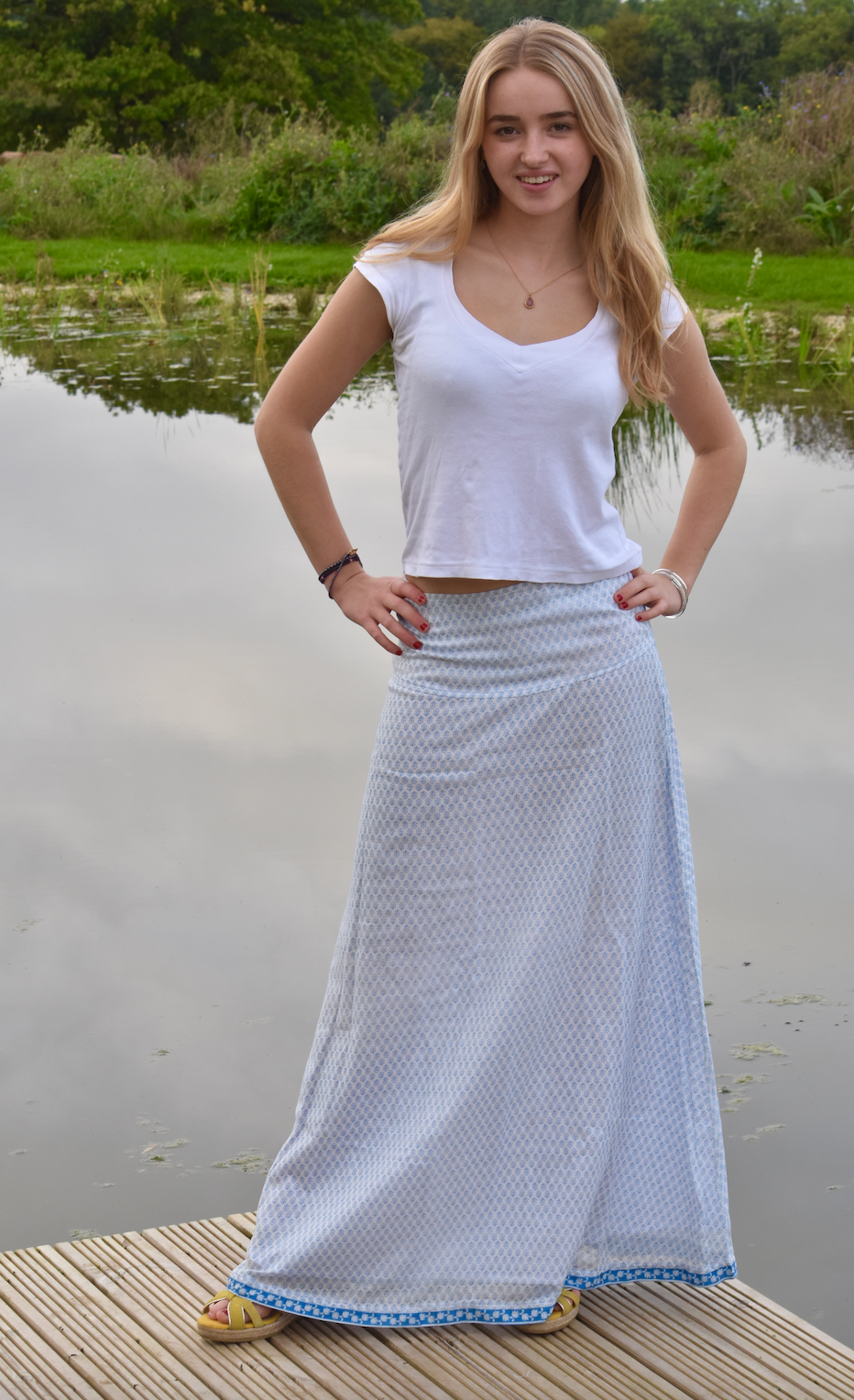 CHYULU ZIP MAXI SKIRT - BLUE AND WHITE FLOWER