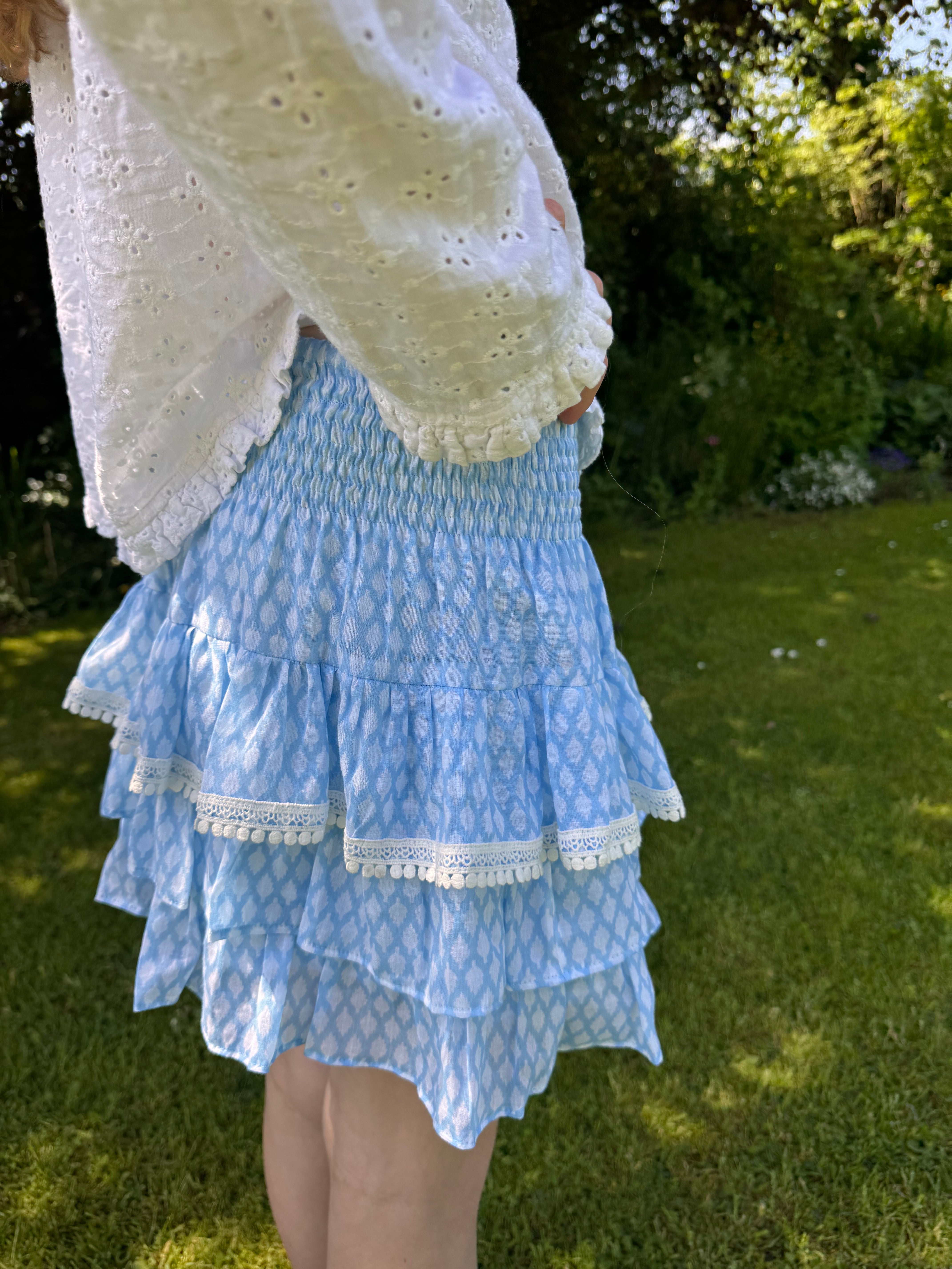 Rara Skort - blue with white lace