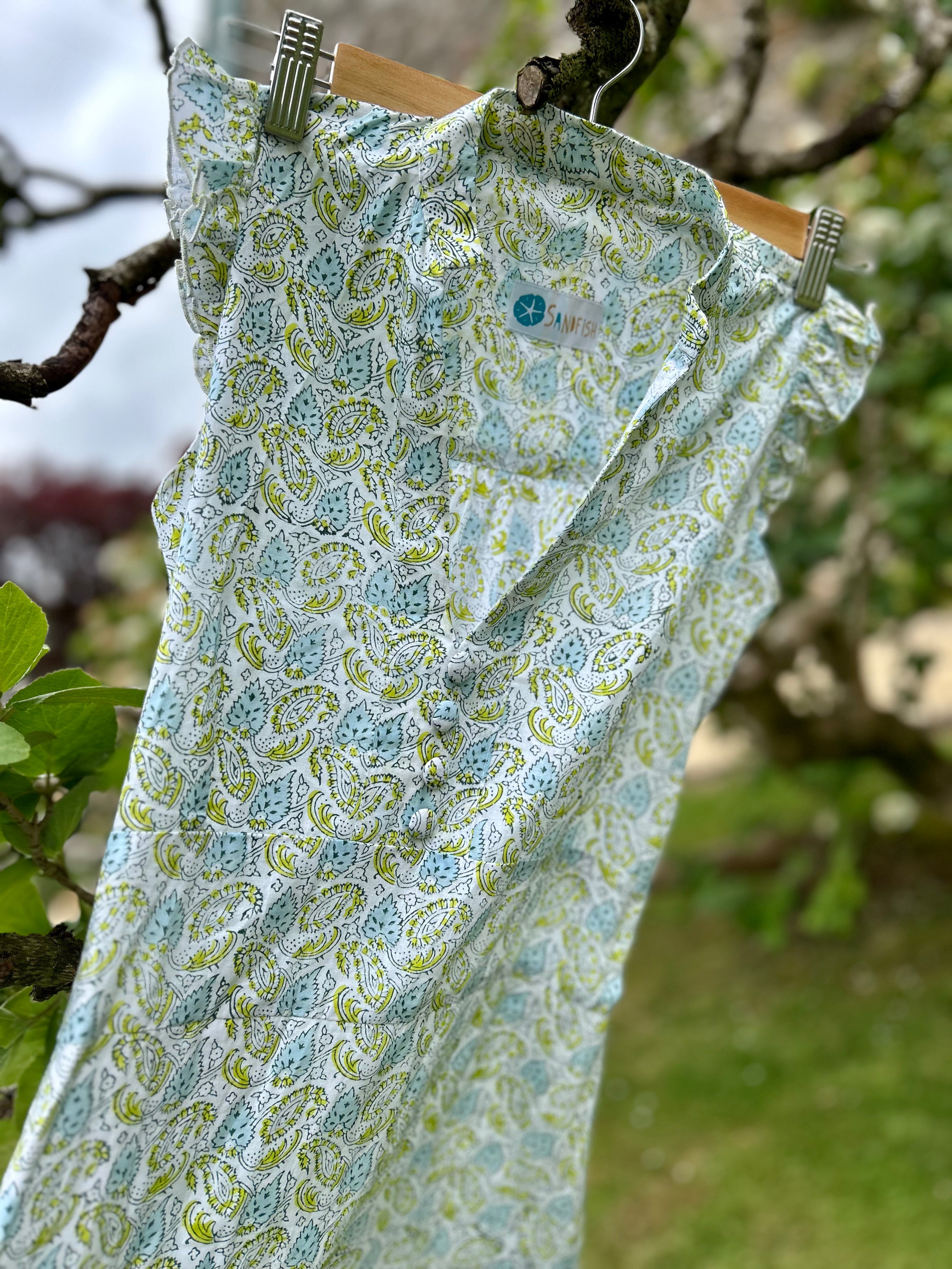 NEW! - Sleeveless maxi dress - green and blue vine