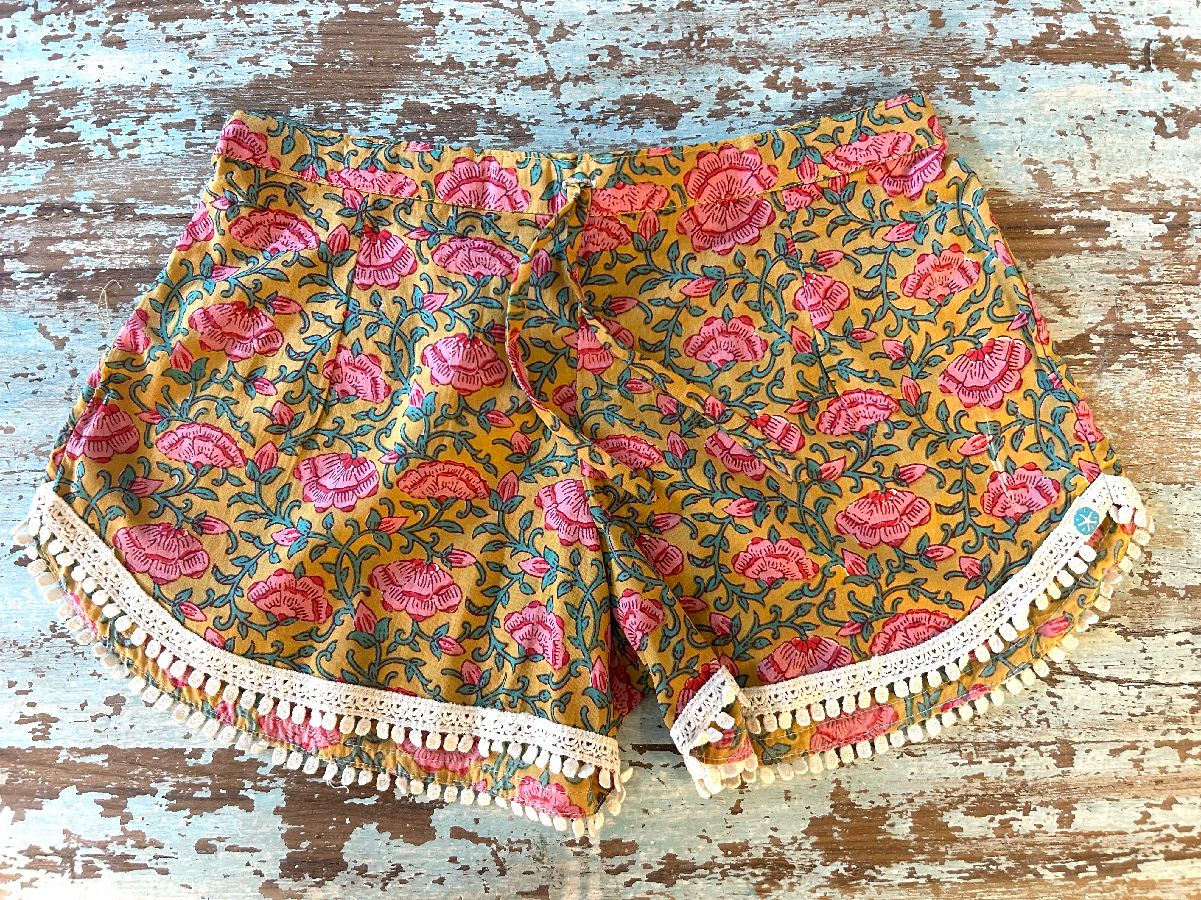 Coastie Shorts - pink vine with white lace (XS)