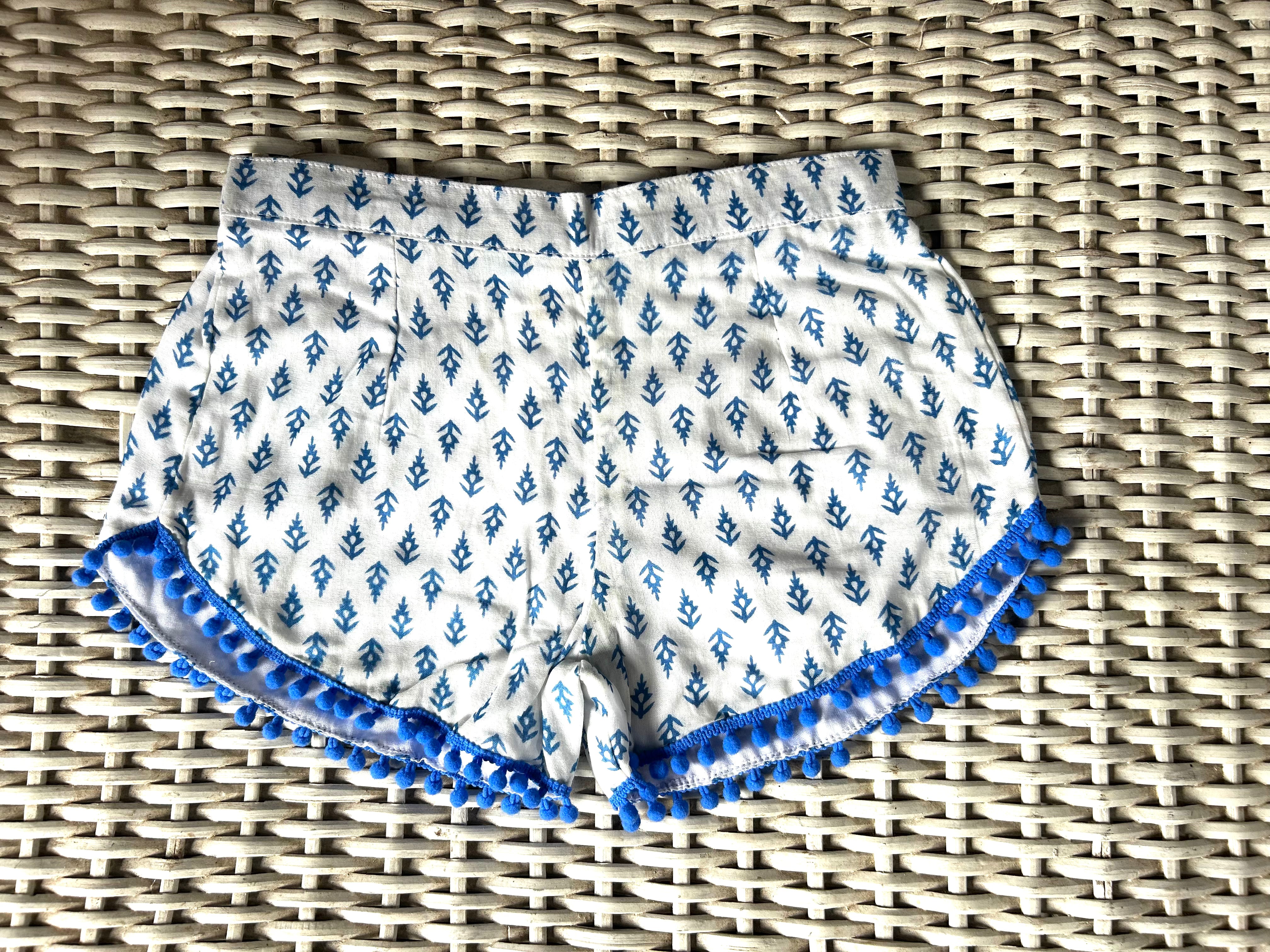 Coastie Shorts - white with blue ferns (4-5yrs)