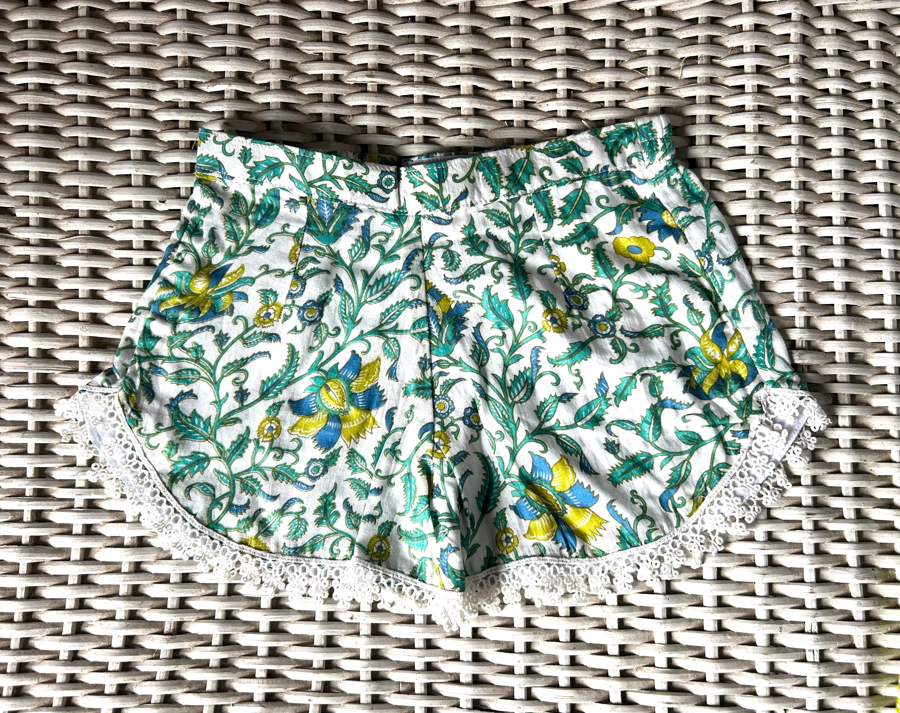 Coastie Shorts - yellow and green vines with white lace (8-9yrs)